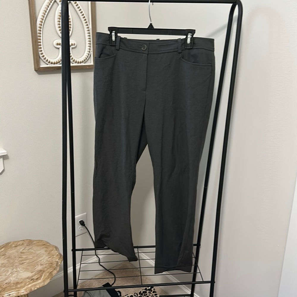 Talbots size 12 P trouser pants.